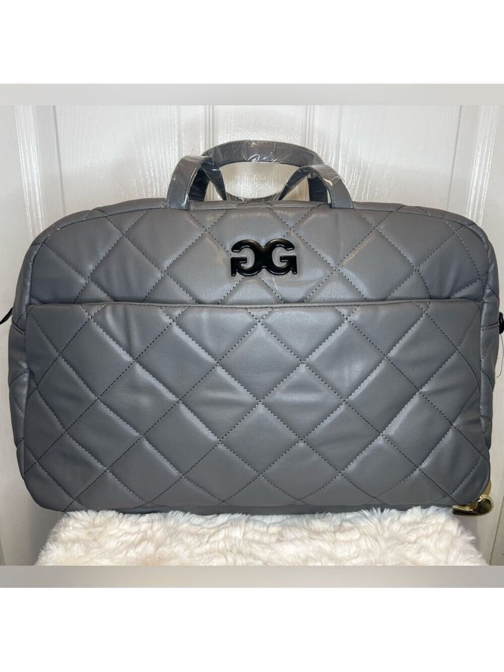 GILDA PARIS QUILTED WEEKENDER CROSSBODY BAG - Picture 1 of 10
